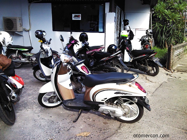 Penjualan Motor  Bekas  di Denpasar  Didominasi Matic Karbu 